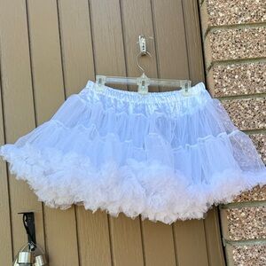 Leg Avenue White Layered Tulle Skater Skirt